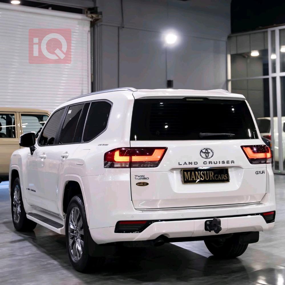 تويوتا لاندكروزر